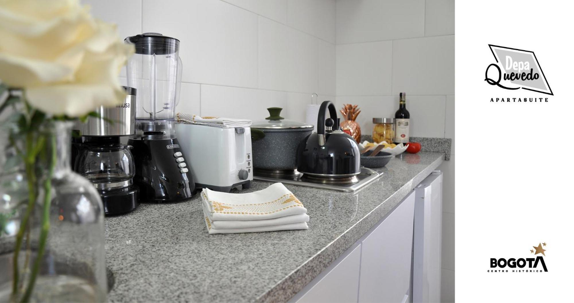 Depa Quevedo - Trendy Revamped Flat - Exceptional Spot In Bogota'S Historic Colonial Square - Candelaria Dış mekan fotoğraf
